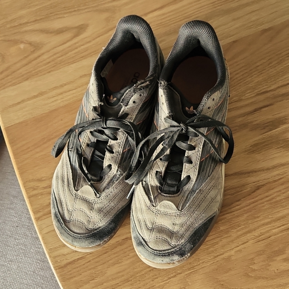 Adidas skater shoes